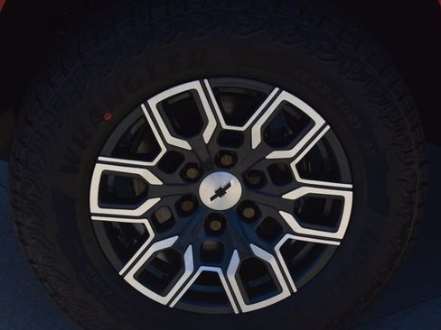 New 2026 Chevrolet Colorado Z71 w/ Technology Package AWD/4WD image 10