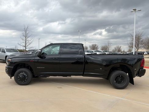 New 2026 RAM 3500 Laramie AWD/4WD image 6