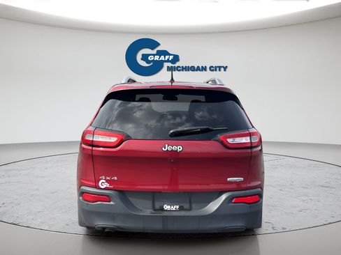 Used 2016 Jeep Cherokee Latitude AWD/4WD image 2