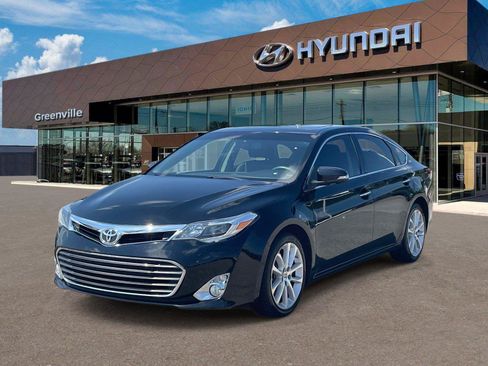 Used 2015 Toyota Avalon Limited FWD image 1