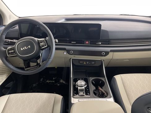 New 2026 Kia Carnival EX FWD image 39
