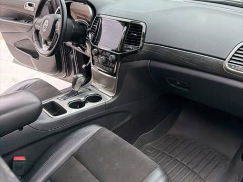 Used 2021 Jeep Grand Cherokee Laredo X RWD image 23