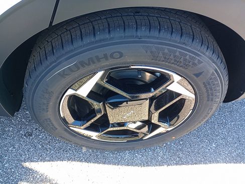 New 2026 Kia Sportage EX image 10