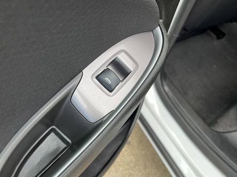 Used 2023 Chevrolet Malibu LT image 49