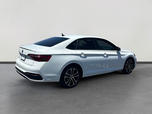 Used 2022 Volkswagen Jetta Sport FWD image 5