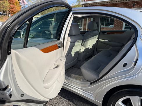 Used 2005 Lexus ES 330 image 16