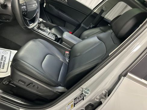 Used 2026 Kia Sportage EX w/ EX Panorama Roof Package image 10