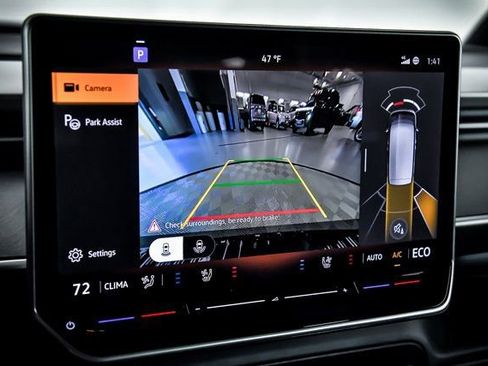 New 2025 Volkswagen ID. Buzz Pro S image 17