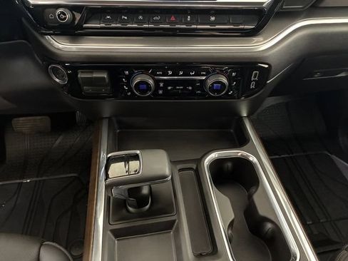 Certified 2026 Chevrolet Silverado 1500 High Country AWD/4WD image 21