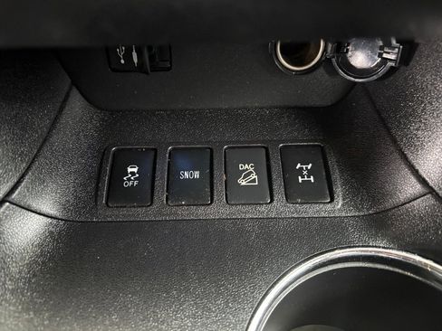 Used 2014 Toyota Highlander Limited image 13