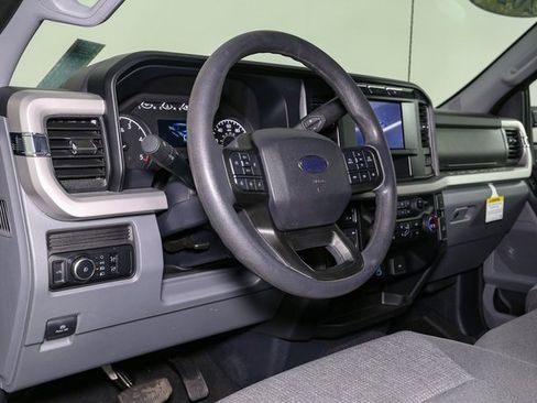 Used 2024 Ford F350 XLT image 19