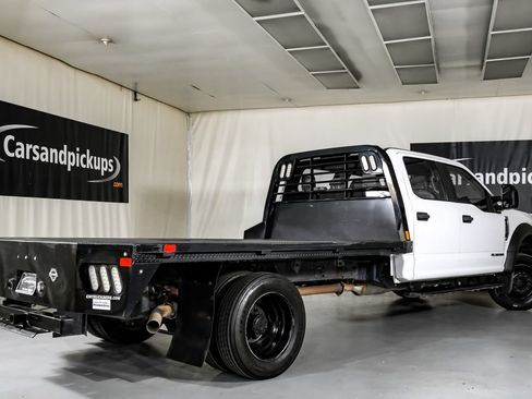 Used 2021 Ford F550 4x4 Crew Cab Super Duty w/ Power Equipment Group image 8