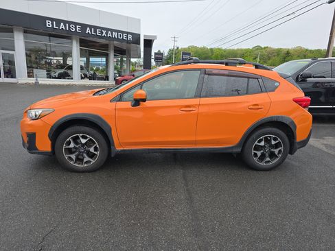 Used 2019 Subaru Crosstrek 2.0i Premium w/ Moonroof Package AWD/4WD image 8