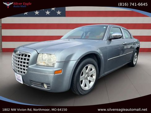 Used 2006 Chrysler 300 Touring w/ Comfort/Convenience Group image 1
