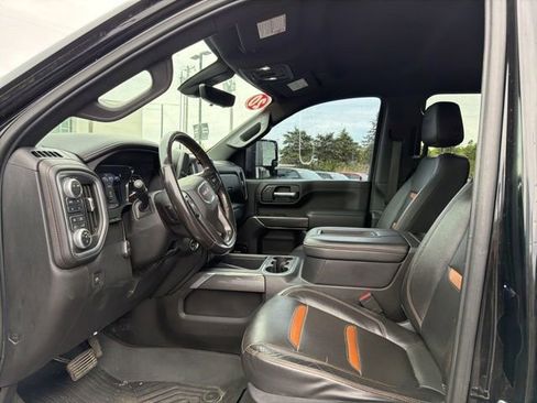 Used 2020 GMC Sierra 2500 AT4 w/ AT4 Premium Package AWD/4WD image 18