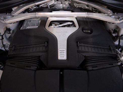 New 2026 Aston Martin DBX 707 image 24