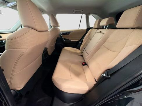 Certified 2023 Toyota RAV4 LE AWD/4WD image 22