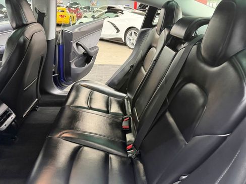 Used 2018 Tesla Model 3 Mid Range RWD image 35