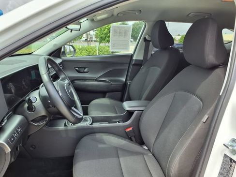 Used 2025 Hyundai Kona SEL FWD image 14