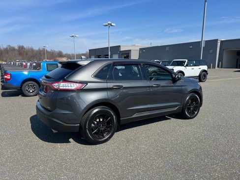 Used 2015 Ford Edge SE image 5