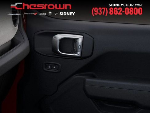 New 2025 Jeep Gladiator Sport image 25