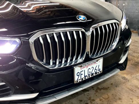 Used 2023 BMW X5 xDrive40i w/ Premium Package image 32