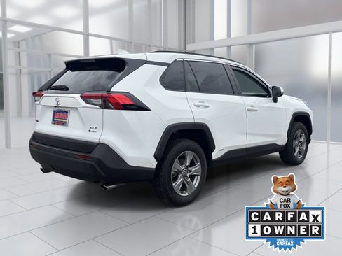 Used 2025 Toyota RAV4 XLE AWD/4WD image 6
