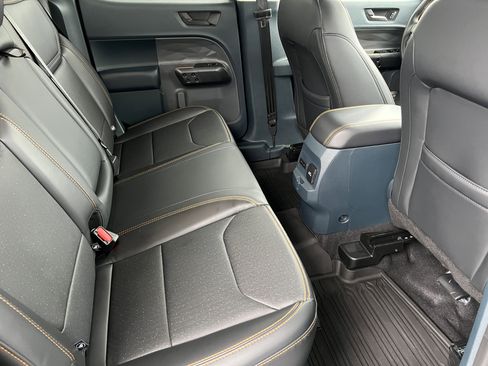 Used 2025 Ford Maverick Tremor image 19