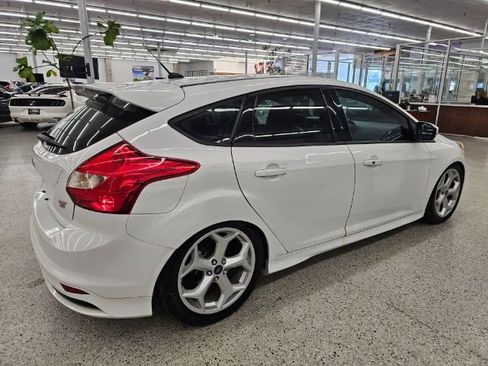 Used 2013 Ford Focus ST image 4