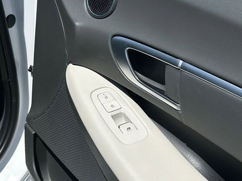 Used 2025 Hyundai Sonata SEL FWD image 25
