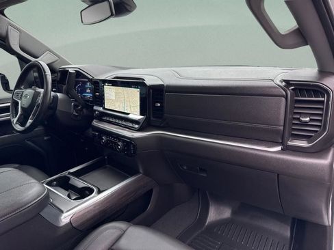 Used 2025 Chevrolet Silverado 2500 LTZ w/ Trail Boss Package image 41