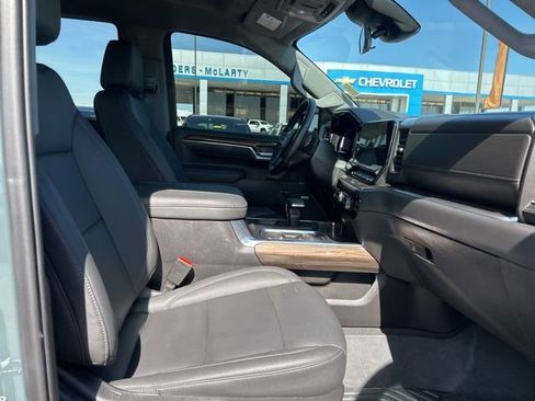 Used 2025 Chevrolet Silverado 1500 LT Trail Boss w/ Convenience Package II image 33
