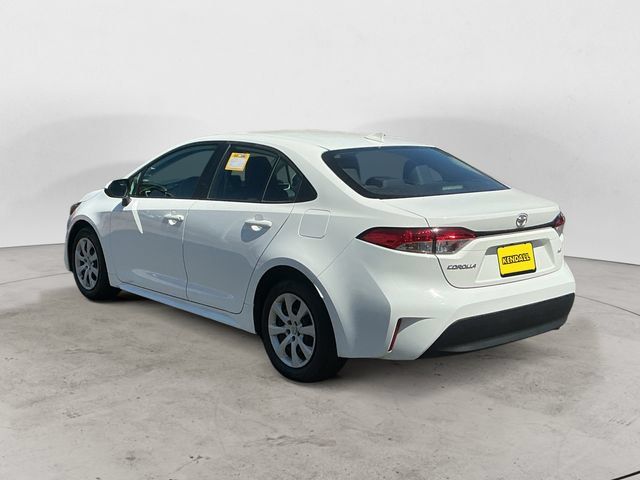 Used 2025 Toyota Corolla LE FWD image 7