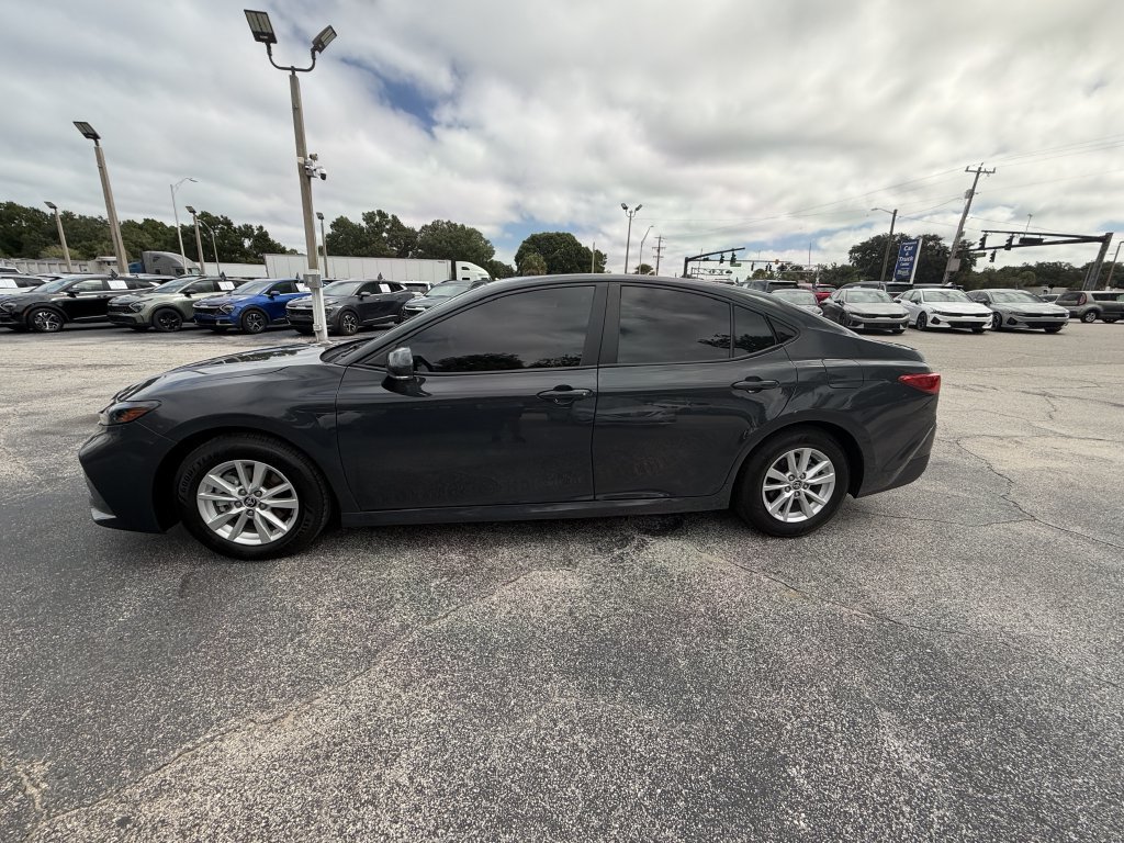 Used 2025 Toyota Camry LE FWD image 8