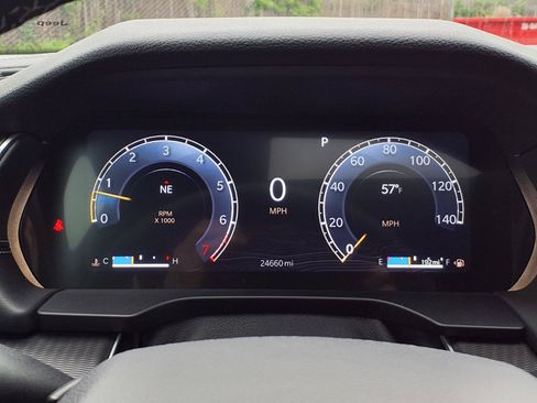 Used 2024 Jeep Grand Cherokee Altitude AWD/4WD image 19