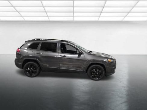 Used 2020 Jeep Cherokee Latitude Plus FWD image 3
