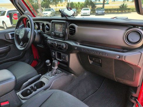 Used 2020 Jeep Wrangler Sport AWD/4WD image 26