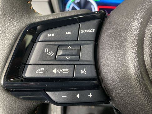 Used 2025 Subaru Forester Touring AWD/4WD image 23