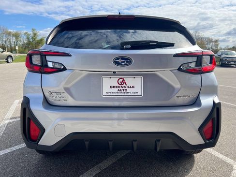 Used 2024 Subaru Crosstrek 2.0i AWD/4WD image 5