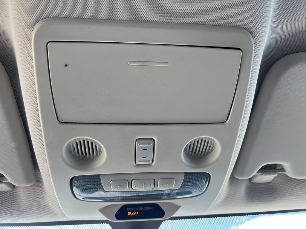 Used 2021 Ford EcoSport SE w/ SE Convenience Package FWD image 22