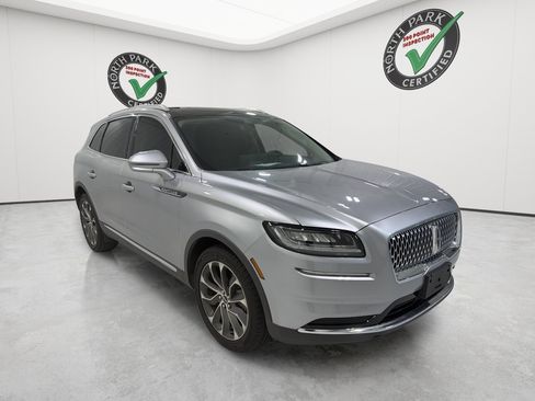 Used 2022 Lincoln Nautilus Reserve FWD image 7