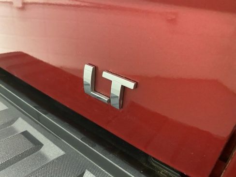 Used 2018 Chevrolet Silverado 1500 LT w/ All Star Edition image 26