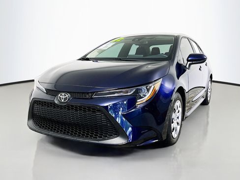 Used 2022 Toyota Corolla LE FWD image 10