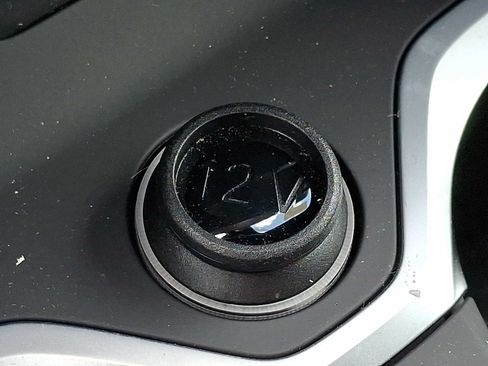 Used 2025 BMW X7 M60i AWD/4WD image 26