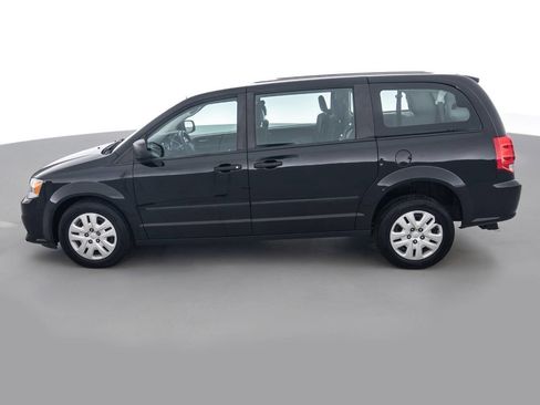 Used 2016 Dodge Grand Caravan American Value Package FWD image 8