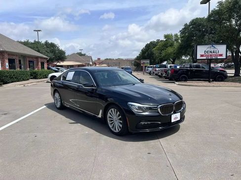 Used 2018 BMW 740i RWD image 1