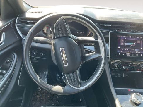 Used 2021 Jeep Grand Cherokee L Laredo image 17