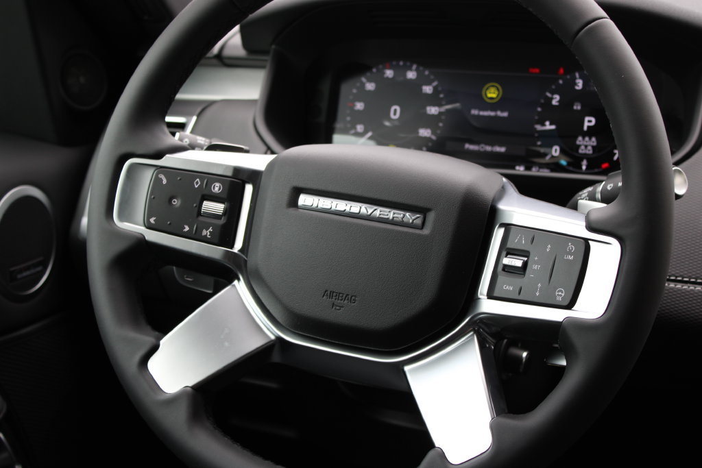 New 2026 Land Rover Discovery Dynamic SE AWD/4WD image 13