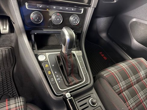 Used 2019 Volkswagen GTI Rabbit Edition FWD image 17