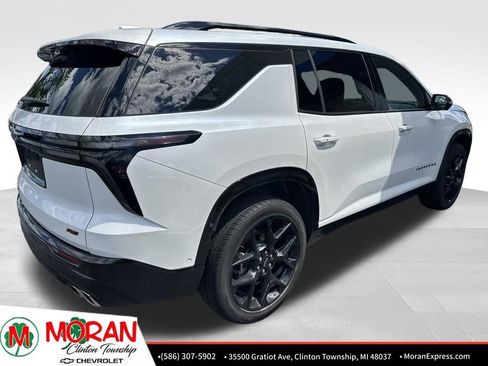 Used 2025 Chevrolet Traverse RS AWD/4WD image 4